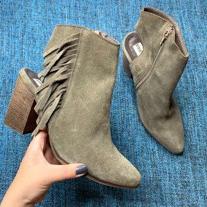 Steve Madden Malvina Fringe Leather Side Zip Block Heel Pointed Toe Booties